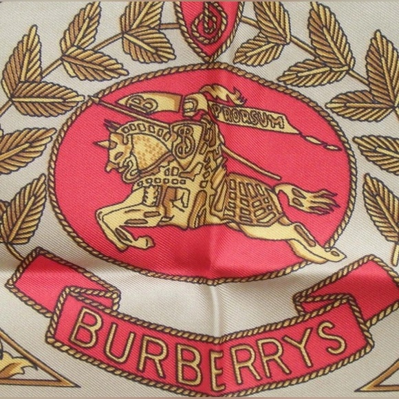 Burberrys Signature Nova Check Silk Scarf ๐คฉ - Picture 2 of 11